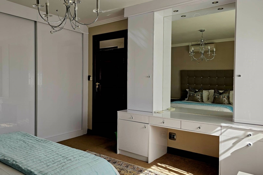 4 Bedroom Property for Sale in Heuwelsig Free State